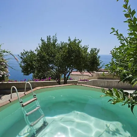 Villa Sleeps 10 Pool Air Con Wifi
